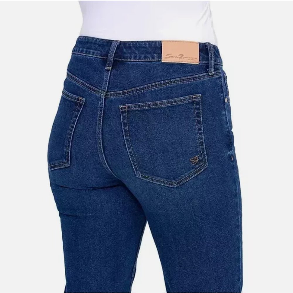 Seven7 Ladies High Rise Slim Straight Leg  Jeans Medium Wash Sz 8 NWT